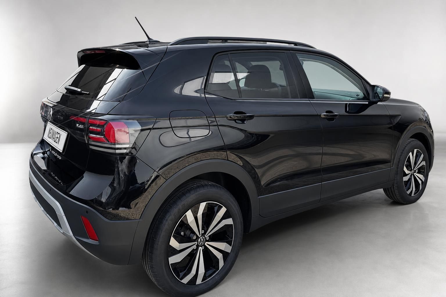 VW T-Cross schwarz Heck-Seitenansicht Neuwagen