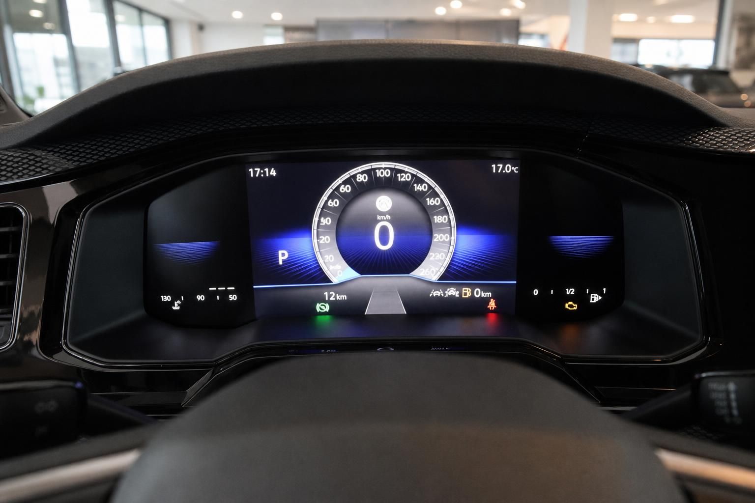 VW Cockpit Digitaltacho mit Geschwindigkeitsanzeige und Bordcomputer