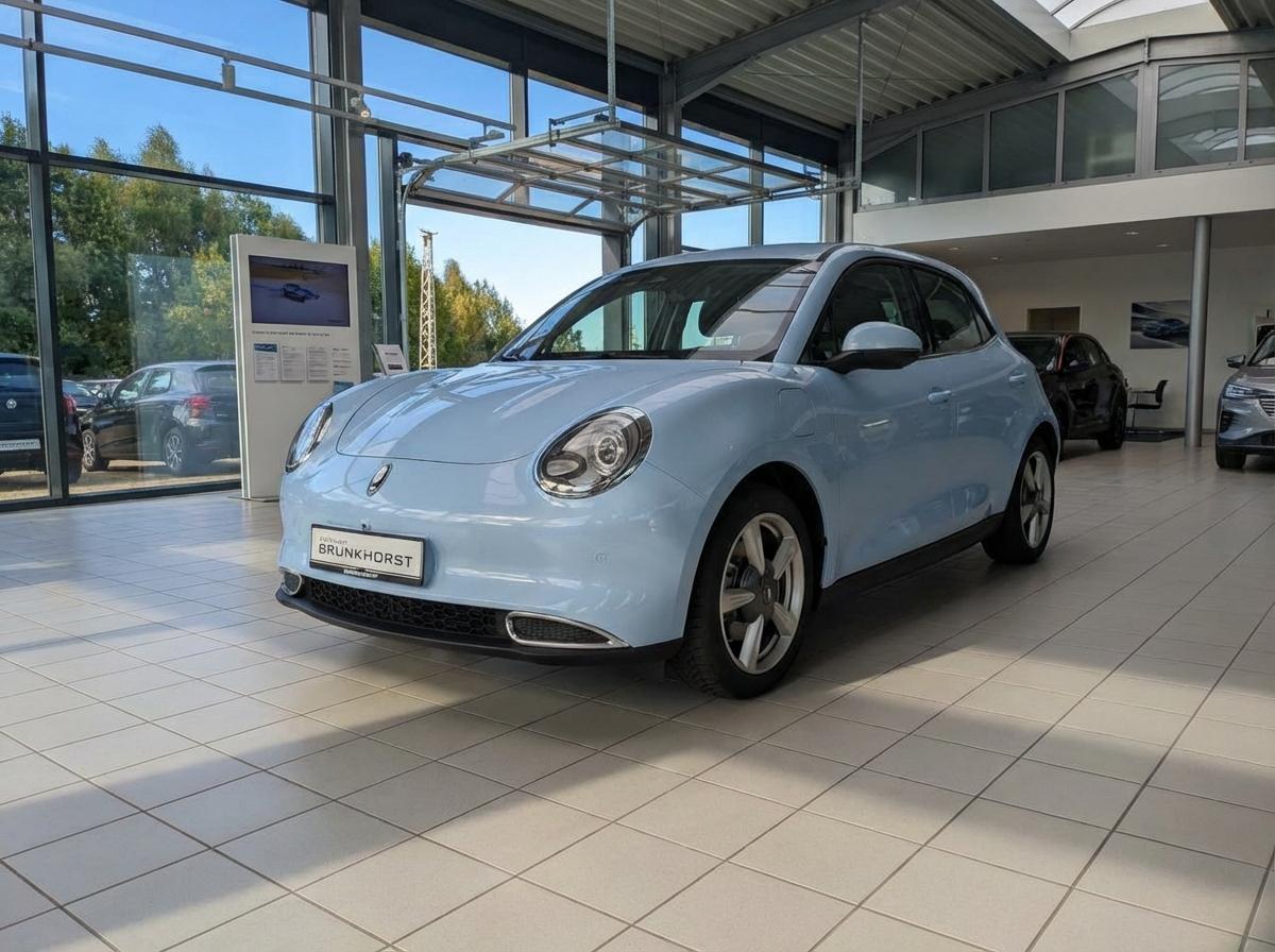 ORA Funky Cat / ORA 03