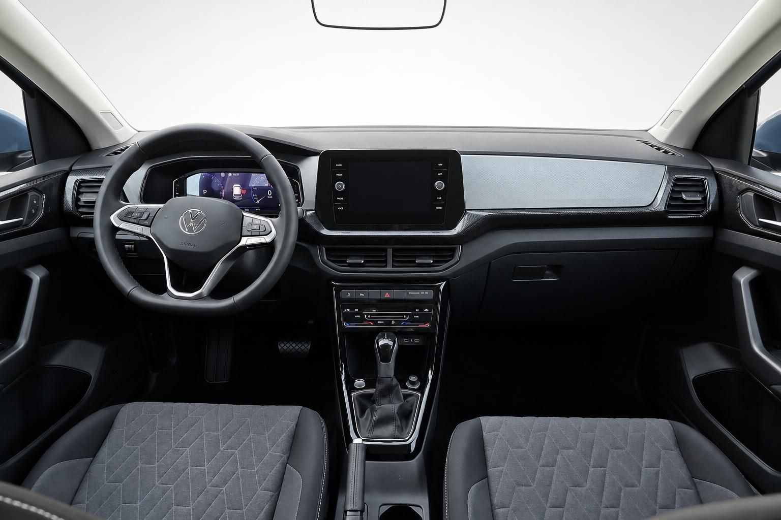 VW T-Cross Cockpit mit Lenkrad und Mittelkonsole frontal