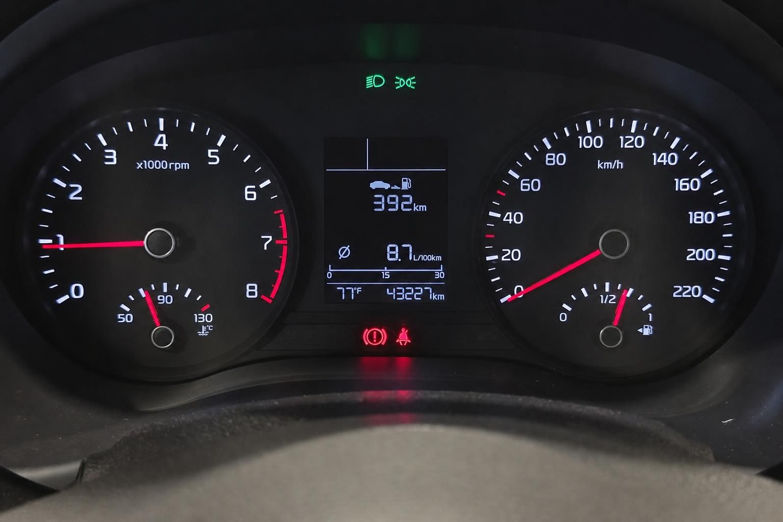 Kia Tachometer und Bordcomputer Anzeige mit Kilometerstand
