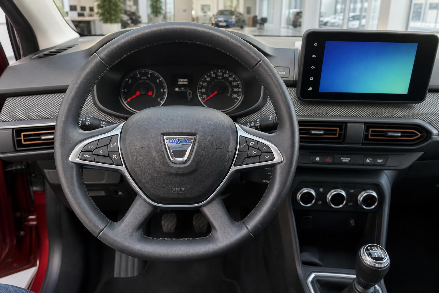 Dacia Sandero Stepway – Cockpit mit Lenkrad und Multimedia-Display