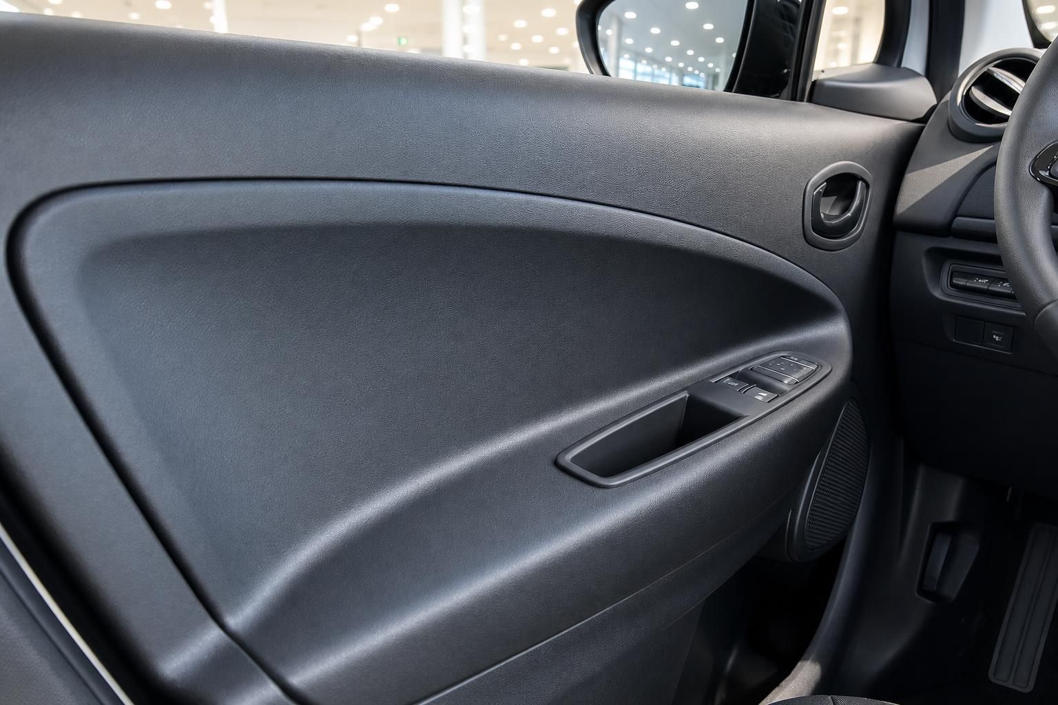 Renault Fahrzeug Türverkleidung mit Fensterheber-Bedienung und Armstütze
