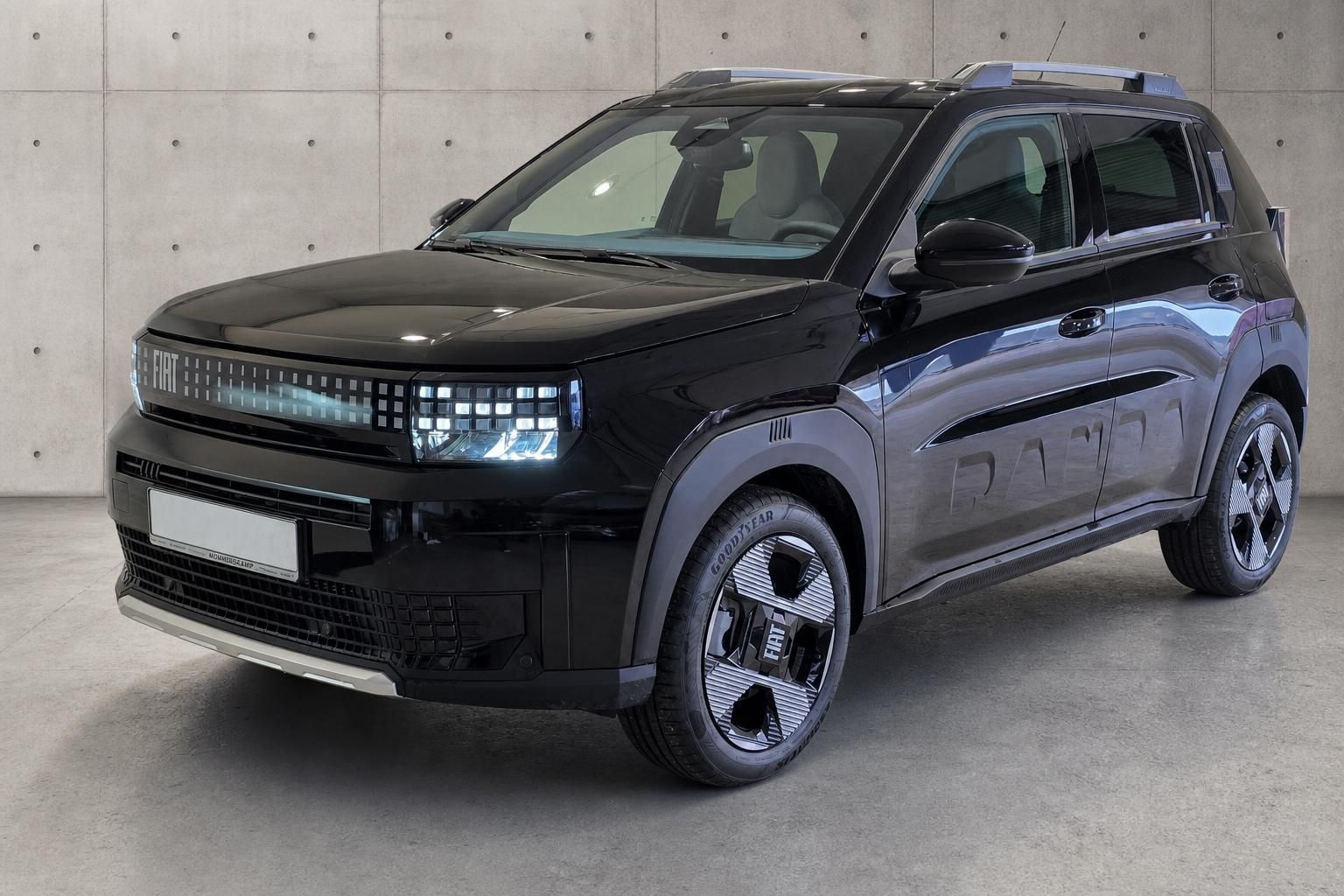 Fiat Panda in Schwarz, Frontansicht schraeg von vorne