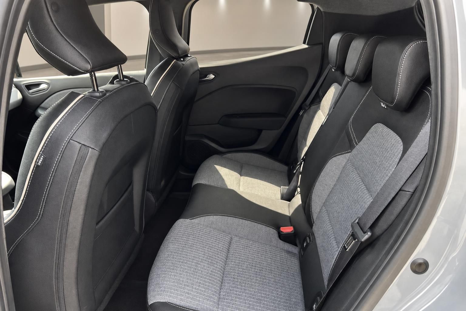 Renault Clio - Bild 8 von 12
