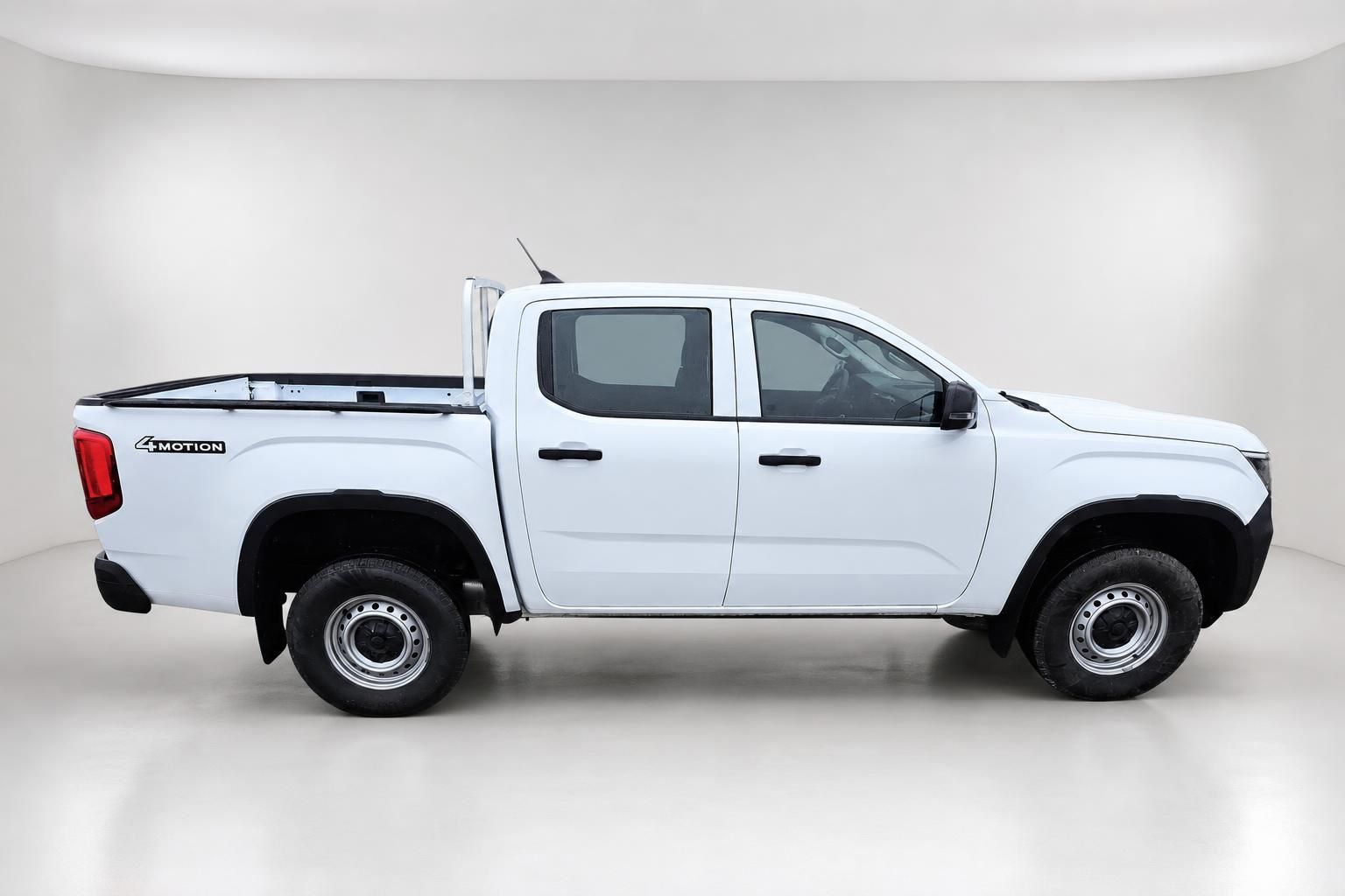 VW Amarok weiß Seitenansicht Pickup mit Doppelkabine und 4Motion