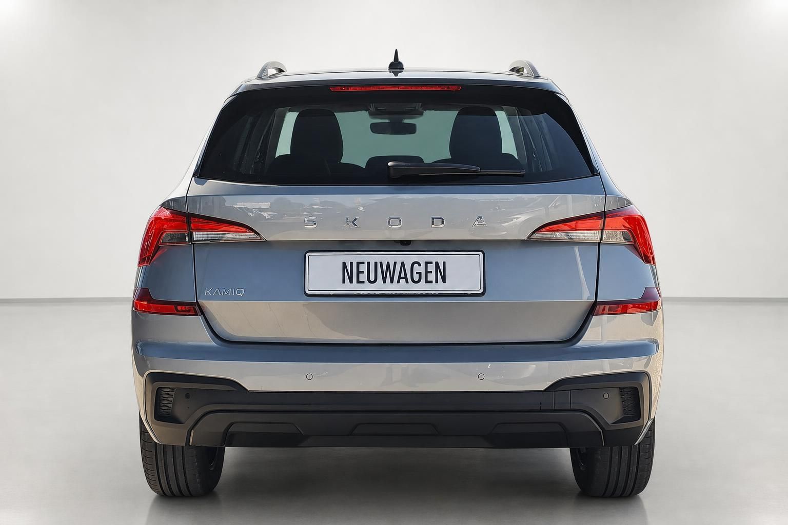 Skoda Kamiq Neuwagen, Heckansicht mit Kennzeichenhalter