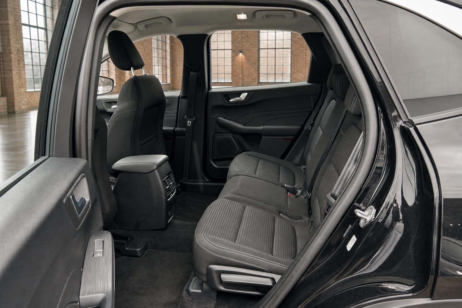 Ford Kuga - Bild 13 von 15