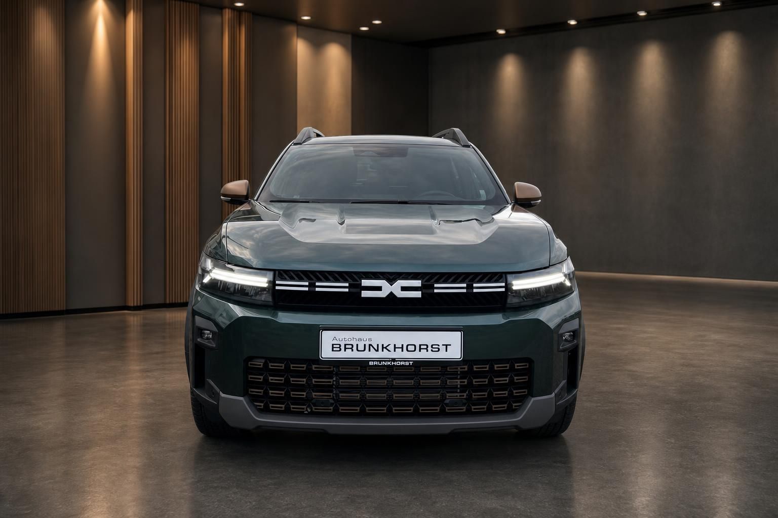 Dacia Bigster SUV Frontansicht mit charakteristischem Kühlergrill und LED-Scheinwerfern