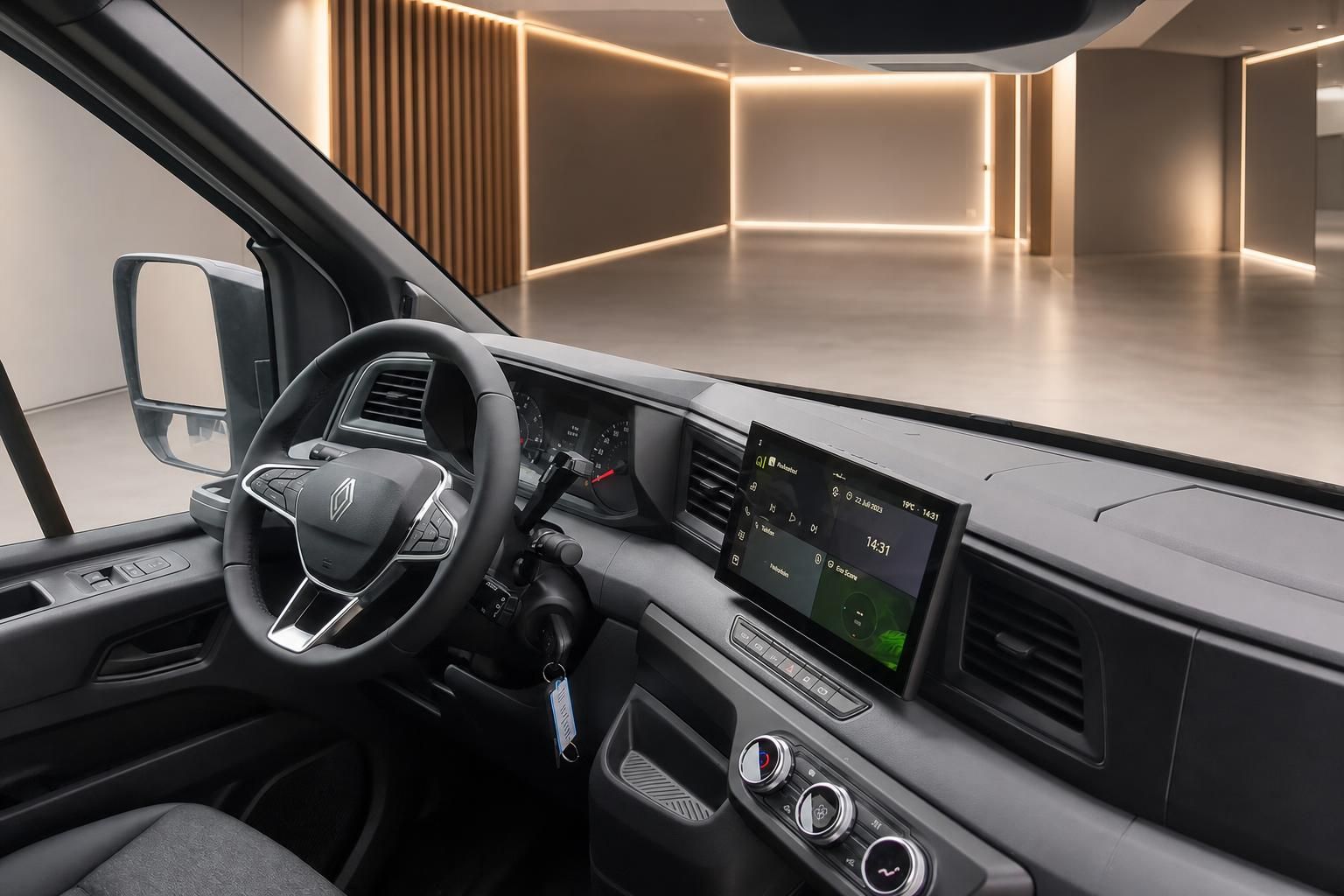 Cockpit und Lenkrad eines Renault Transporters mit Touchscreen