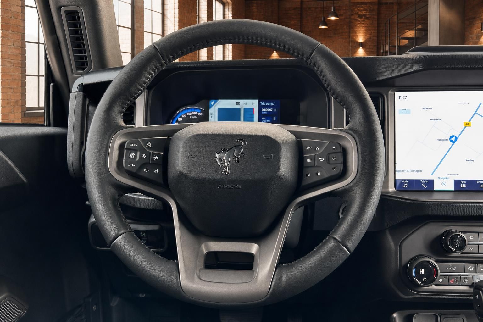 Ford Bronco Lenkrad Nahaufnahme Mustang Logo digitales Kombiinstrument Touchscreen Innenraum