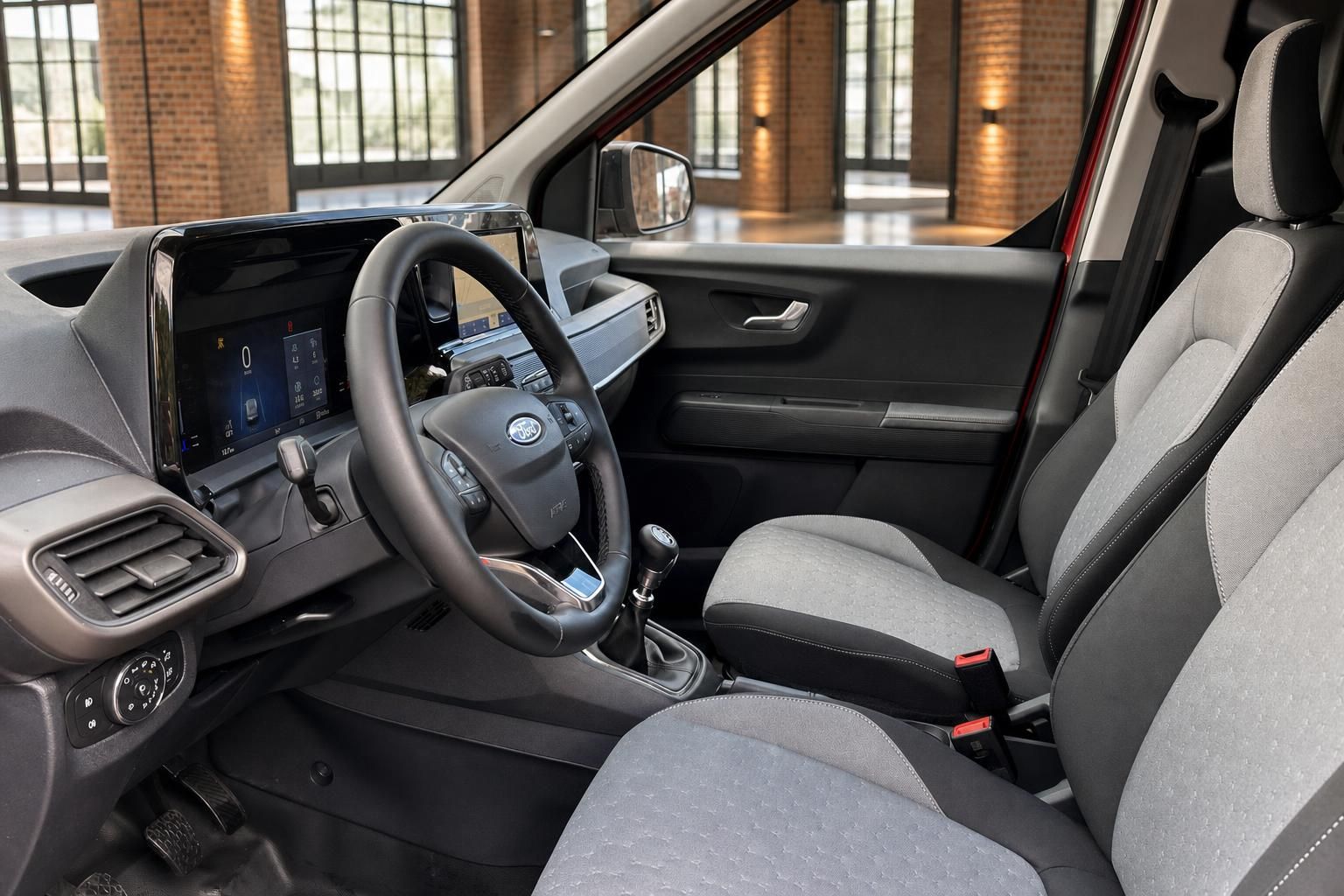 Ford Fahrzeuginnenraum mit Vordersitzen und Armaturenbrett
