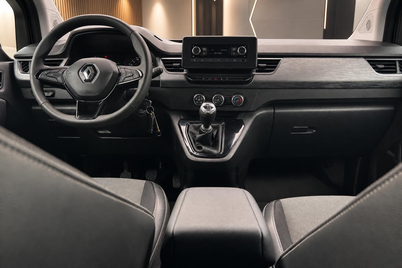 Renault Kangoo Cockpit mit Lenkrad Schaltung und Bordcomputer
