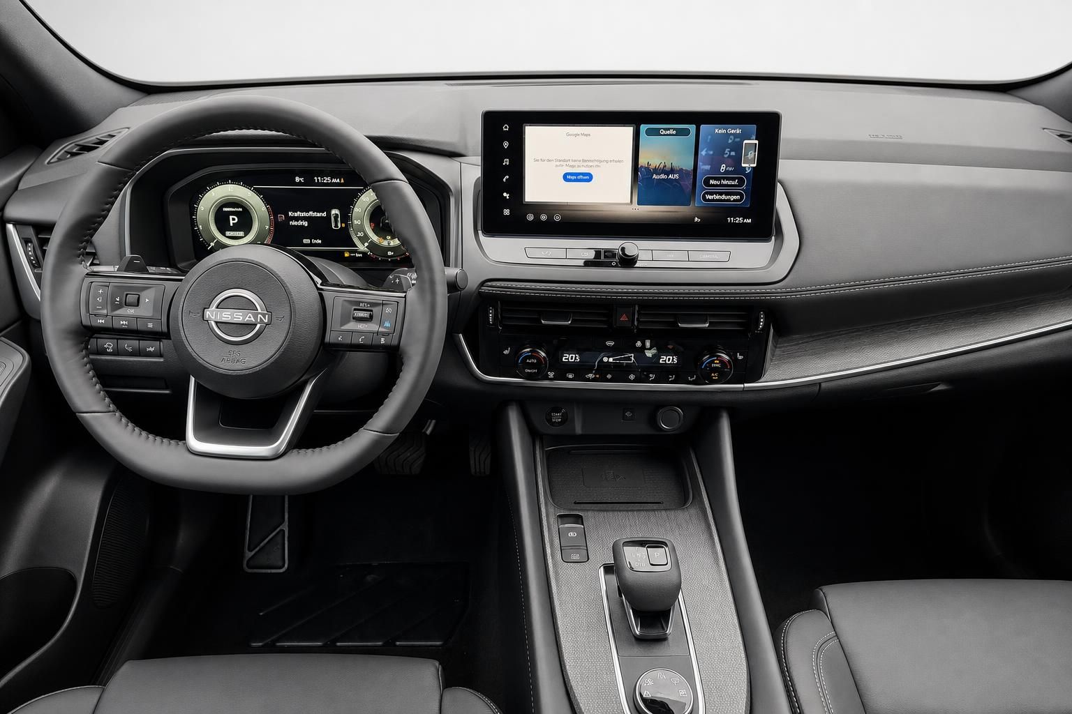 Nissan Cockpit mit Lenkrad und Touchscreen Infotainmentsystem
