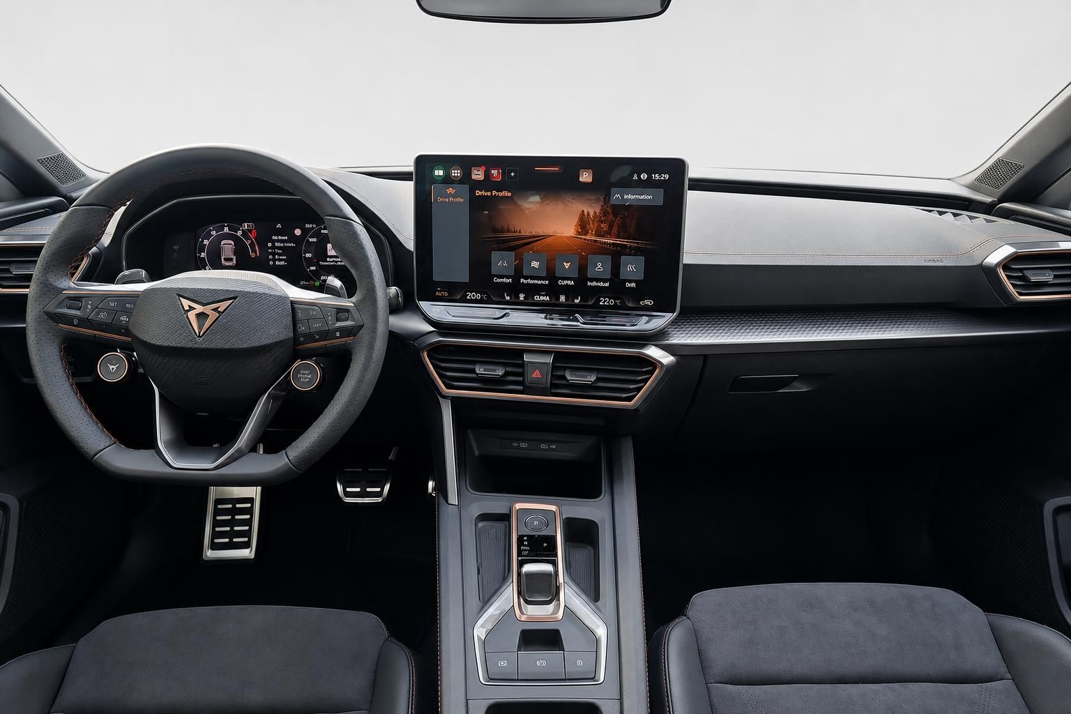 Cupra Cockpit mit Lenkrad, Digitaltacho und Infotainment-Touchscreen
