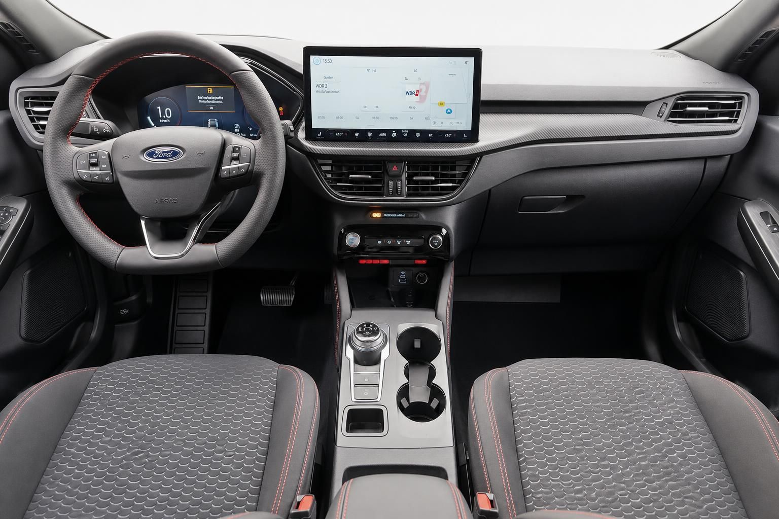 Ford Innenraum mit Cockpit, Lenkrad und Touchscreen-Navigation
