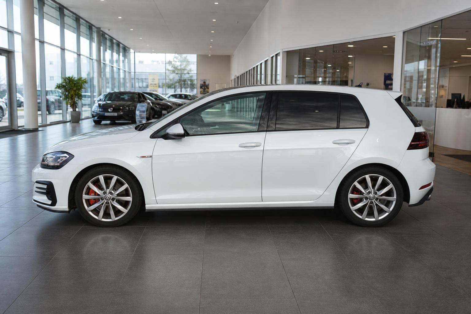 Volkswagen Golf VII GTI